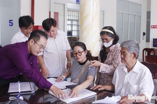Đoàn kết, đồng lòng trong công cuộc xây dựng nền hành chính phục vụ Nhân dân