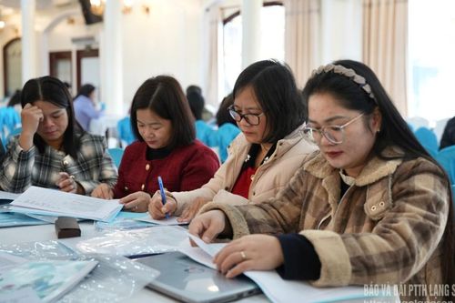Hơn 100 đại biểu tập huấn đối thoại chính sách cấp xã và cụm thôn, bản và công tác kiểm tra, giám sát thực hiện Dự án 8
