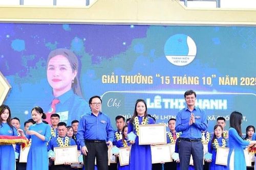 Thủ lĩnh 'Vườn cây sinh kế của thanh niên'
