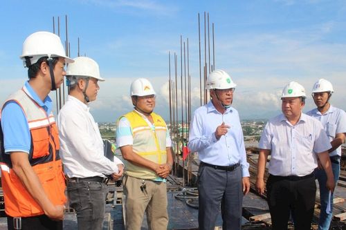 Phó Chủ tịch UBND tỉnh Lâm Đồng Nguyễn Minh kiểm tra tiến độ các dự án tại Phan Thiết