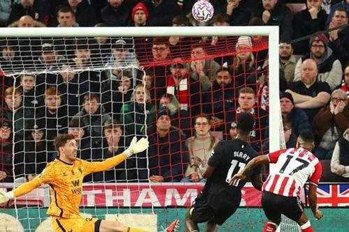 Everton chi 160 triệu bảng vẫn bế tắc ở vị trí trung phong
