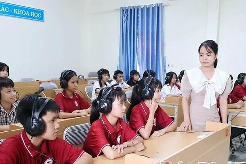 Quy định chi tiết danh mục các khoản thu và mức thu, cơ chế quản lý thu, chi các dịch vụ phục vụ, hỗ trợ hoạt động giáo dục đối với cơ sở giáo dục công lập trên địa bàn tỉnh Phú Thọ