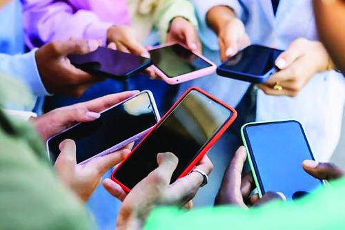 Ai mới thực sự là người có bệnh?