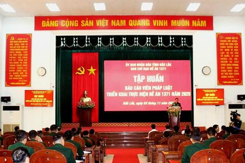 Ban Chỉ đạo Đề án 1371 tỉnh Đắk Lắk tập huấn báo cáo viên pháp luật năm 2025