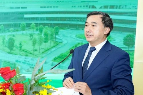 Tiếp tục hoàn thiện thể chế, thúc đẩy chuyển đổi số, đổi mới sáng tạo trong y tế