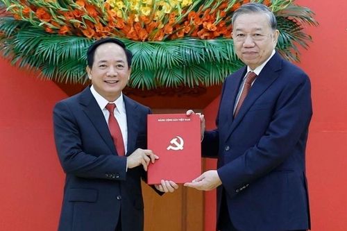 Đại tướng Trịnh Văn Quyết làm Trưởng ban Tuyên giáo và Dân vận Trung ương