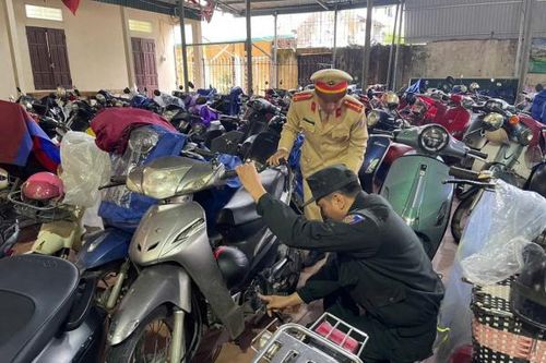 CSGT đồng loạt kiểm tra học sinh vi phạm an toàn giao thông