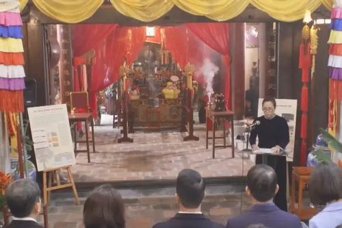 Dâng hương kỷ niệm ngày hóa Đức Đại vương Trần Lựu