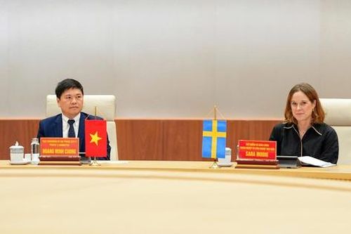 Tăng cường hợp tác phát triển năng lượng tái tạo, Cảng biển xanh giữa Hải Phòng và Thụy Điển