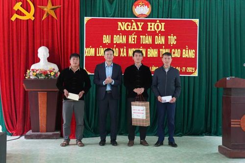 Ngày hội Đại đoàn kết toàn dân tộc tại xóm Lũng Rảo, xã Nguyên Bình