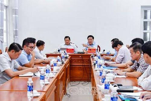 Chủ tịch UBND tỉnh tiếp công dân định kỳ tháng 10