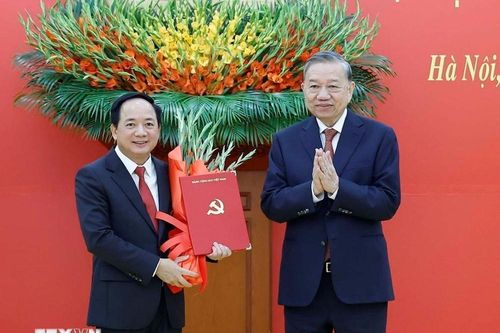 Đồng chí Trịnh Văn Quyết giữ chức Trưởng Ban Tuyên giáo và Dân vận Trung ương