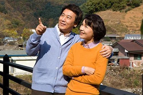 Thất bại lớn nhất ở tuổi trung niên: Không phải tiền bạc, mà là không vượt qua được 3 rào cản này