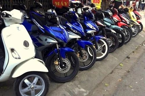 Xe mua đã lâu mà chưa sang tên, không tìm được chủ cũ thì phải làm gì để tránh bị phạt?