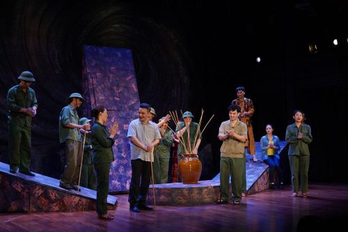 Chuỗi chương trình nghệ thuật 'Âm vang người lính'