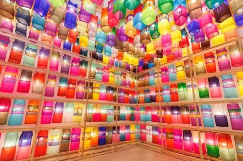 1.300 chiếc đèn lụa tỏa sáng rực rỡ tại Hà Nội