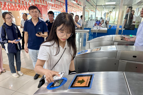 Hà Nội Metro thực hiện soát vé định danh trên tuyến Cát Linh - Hà Đông