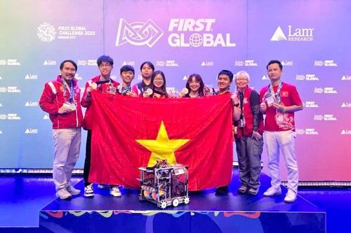 Dùng văn hóa làm cầu nối, học sinh Việt Nam giành Huy chương Bạc cuộc thi Robotics quốc tế