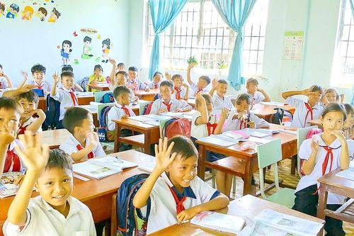Xây trường nội trú xã biên giới - Bài 1: Gập ghềnh con chữ