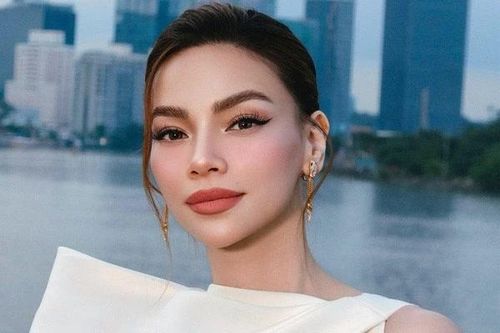 Hồ Ngọc Hà tiếp tục ủng hộ trăm triệu cho bà con miền Trung