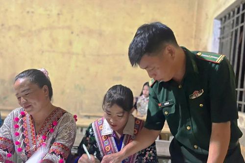 Ánh sáng tri thức nơi biên viễn Trung Lý