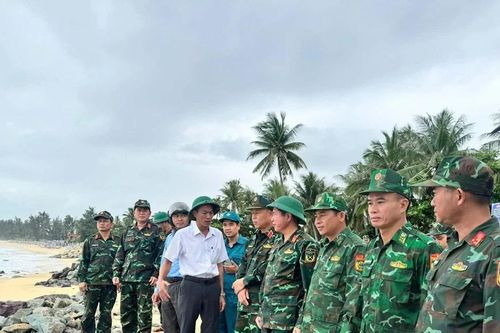 Quân khu 5 lập Sở Chỉ huy rà soát điểm xung yếu, sẵn sàng sơ tán dân trước bão