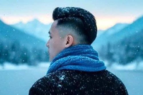 Giới trẻ 'phát sốt' với trào lưu tạo ảnh đứng giữa không gian tuyết trắng bằng AI
