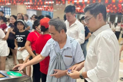 Dừng bán vé tháng, vé ngày trên tàu điện Cát Linh - Hà Đông từ ngày 10/11
