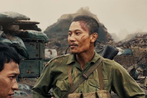'Mưa đỏ' trở lại rạp, cạnh tranh trực tiếp với 'Địa đạo'
