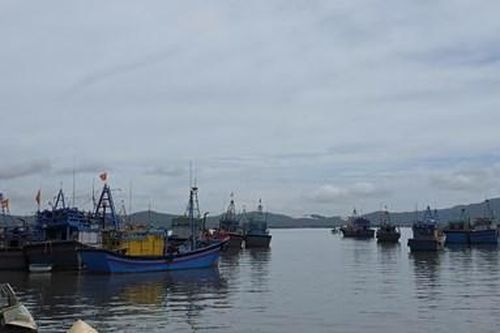 Đắk Lắk cho học sinh ven biển nghỉ học để phòng, tránh bão số 13