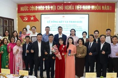 Giáo viên chung tay lan tỏa thông điệp 'Trường học không khói thuốc'