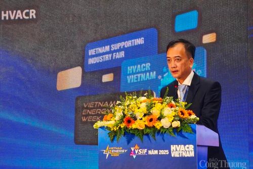 Khai mạc chuỗi triển lãm về công nghiệp hỗ trợ và năng lượng Việt Nam