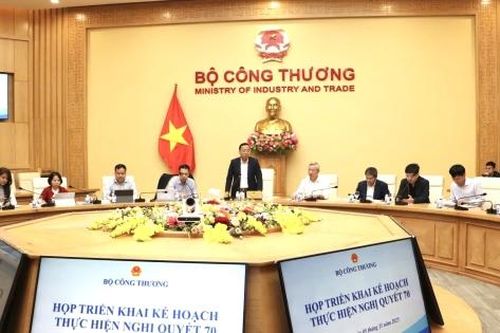 Chùm ảnh: Bộ Công Thương họp triển khai Nghị quyết 70
