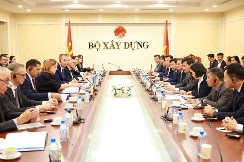 Thụy Điển sẵn sàng đồng hành và chia sẻ kinh nghiệm với Việt Nam về phát triển hạ tầng xanh