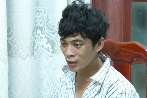 Bắt đối tượng cướp giật điện thoại