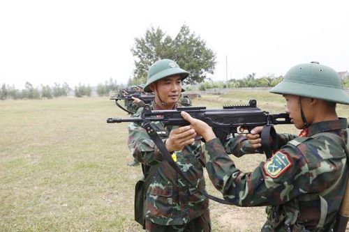 Những người thầy mặc áo lính
