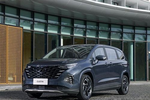 Đánh giá Hyundai Custin: Lựa chọn MPV 7 chỗ đáng chú ý cho gia đình Việt