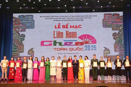Nhà hát Nghệ thuật truyền thống tỉnh Ninh Bình đạt 5 Huy chương Vàng, 11 Huy chương Bạc tại Liên hoan Chèo toàn quốc năm 2025