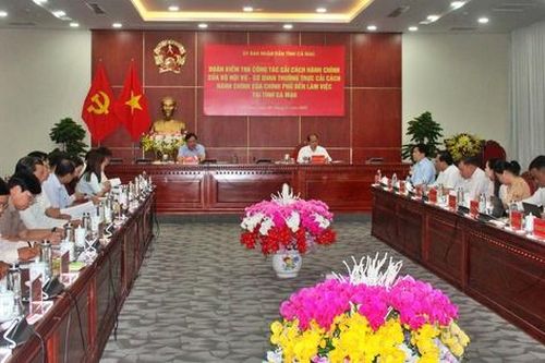 Cà Mau ưu tiên giải quyết xe ô tô công cho các xã, phường