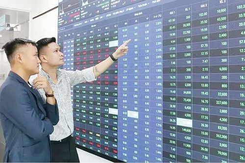 Thông tư 102/2025/TT-BTC: Chuẩn hóa an toàn vốn, nâng quản trị rủi ro