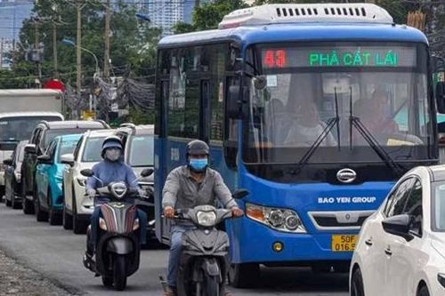 Dự án mở rộng hơn 2,3 km đường làm 10 năm chưa xong: Thiết kế để chồng lấn ranh hơn 2,2 ha?