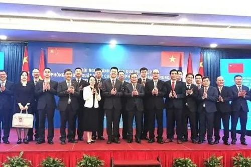 Việt Nam - Trung Quốc tăng cường kiểm soát xuất nhập cảnh