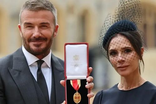 Cựu danh thủ David Beckham được phong tước hiệu hiệp sĩ