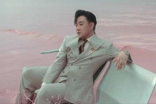 Trung Quân kể chuyện nội tâm qua MV 'Mỹ vị cuộc đời'