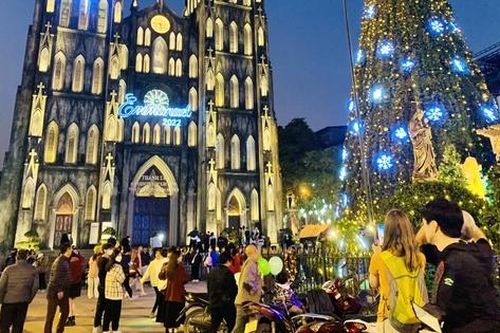 Du lịch Việt Nam đón Giáng sinh, trải nghiệm tinh thần lễ hội độc đáo