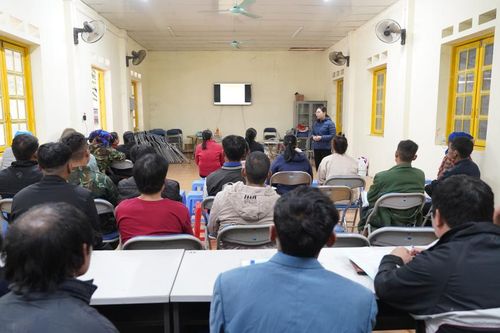 Xã Nguyễn Huệ tập huấn kỹ thuật chăn nuôi trâu, bò sinh sản cho 110 người dân