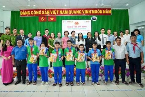 Công an phường Đông Hưng Thuận: Tổ chức phiên tòa giả định về phòng, chống bạo lực học đường