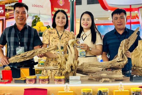 Bức tranh Mùa thu qua gian hàng OCOP, quảng bá nông sản vùng miền