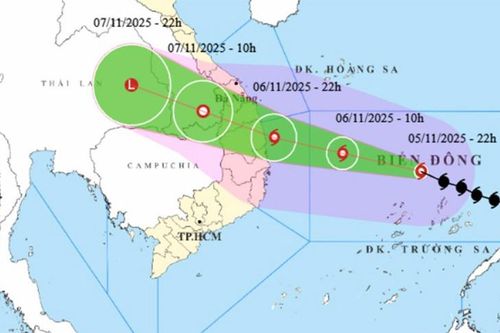 Bão số 13 Kalmaegi duy trì cấp 14, dự báo đổ bộ Quảng Ngãi - Gia Lai
