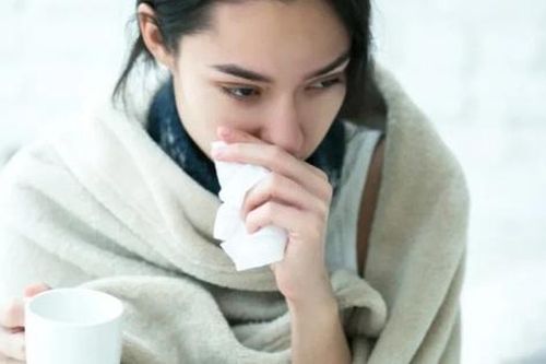 Bệnh cảm cúm làm gì cho nhanh khỏi: 6 loại nước nên bổ sung thường xuyên để giảm ho, nghẹt mũi